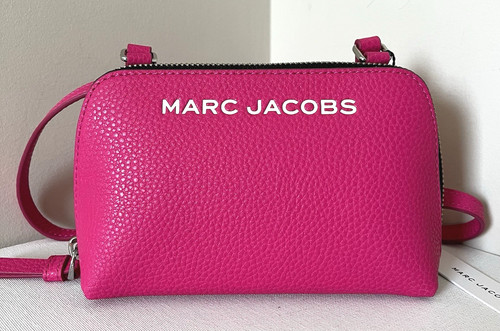 Marsupio Marc Jacobs piccolo a tracolla in pelle di ciottoli rosa caldo nuovo