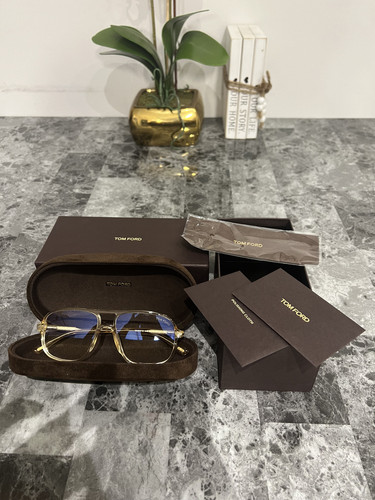 TOM FORD FT5737 B V 56 15 TRANSPARENT SHINY BROWN FRAME  CLEAR BLUE LIGHT LENSES