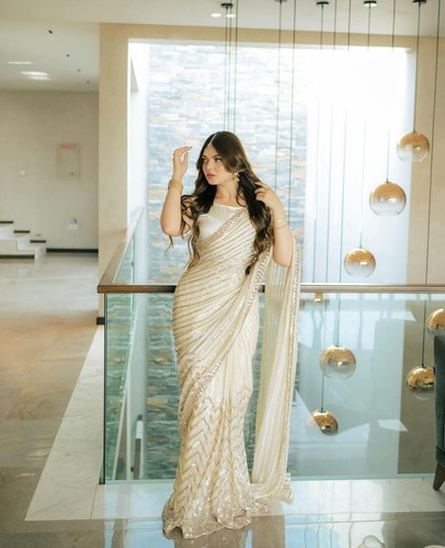 OFF WHITE Abito da sposa indiano ricamato colore bianco pesante abito da sposa indiano
