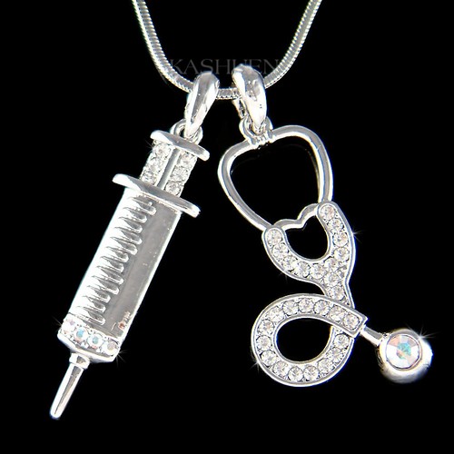 Siringa stetoscopio ago infermiere medico realizzato con collana cristallo Swarovski NUOVO