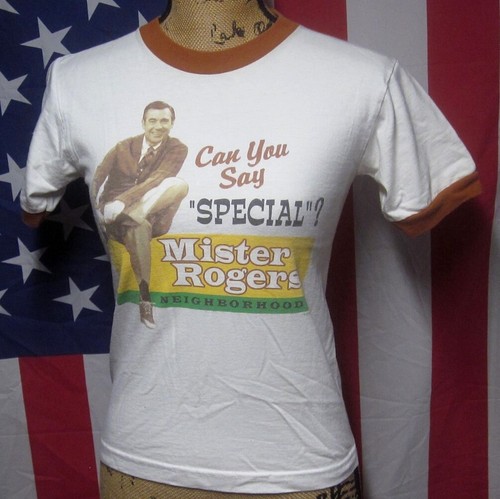 MISTER ROGERS NEIGHBORHOOD youth med T shirt 2002 ringer Special tee PBS
