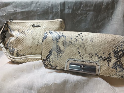 Coach Kristin polsino pochette in rilievo  pelle di serpente crema pitone e portafoglio abbinato
