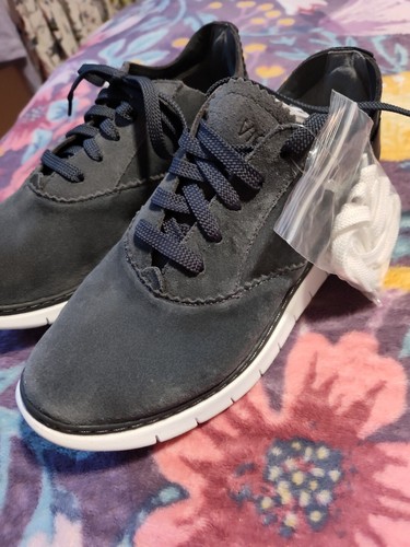 Vionic 355 Taylor Lace Up Suede Sneaker Shoe Womens Size 7 TVW5174 Gray White