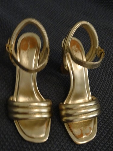 Scarpe Tory Burch donna misura 7 5M oro tacco grosso cinturino sandalo pelle eleganti