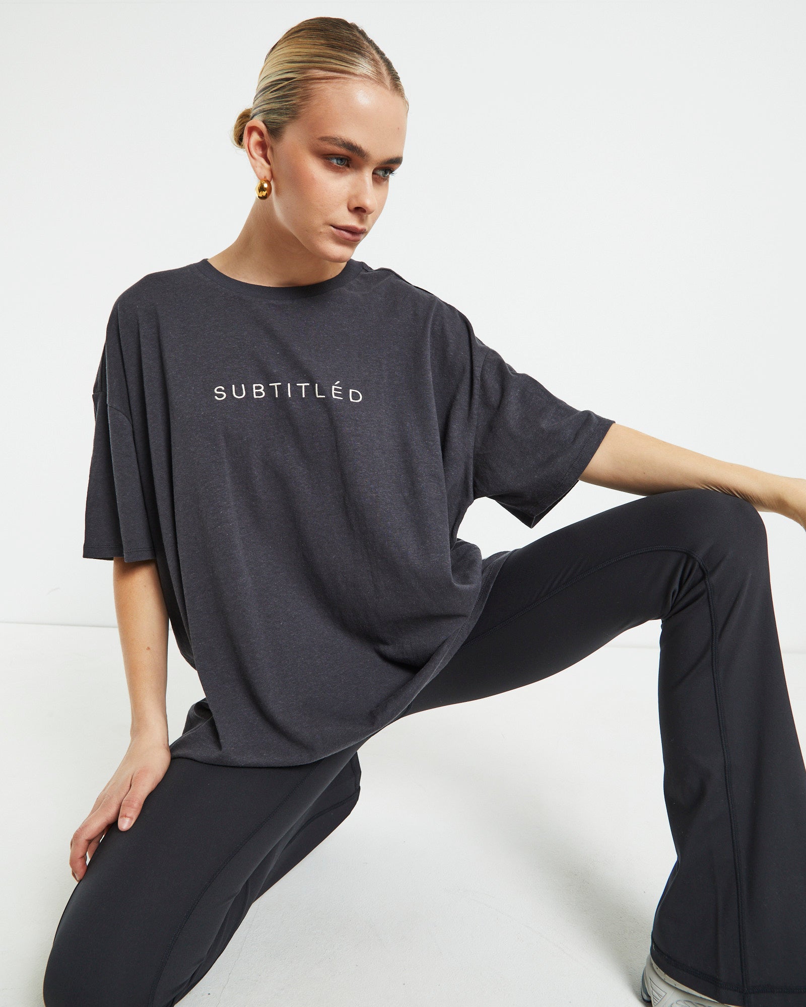 SUBTITLED State Linen Oversized Short Sleeve T Shirt in Charcoal