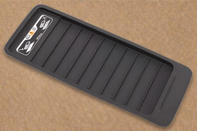 GM 2015 2020 Tahoe Yukon Suburban Front Floor Console Liner Tray OEM