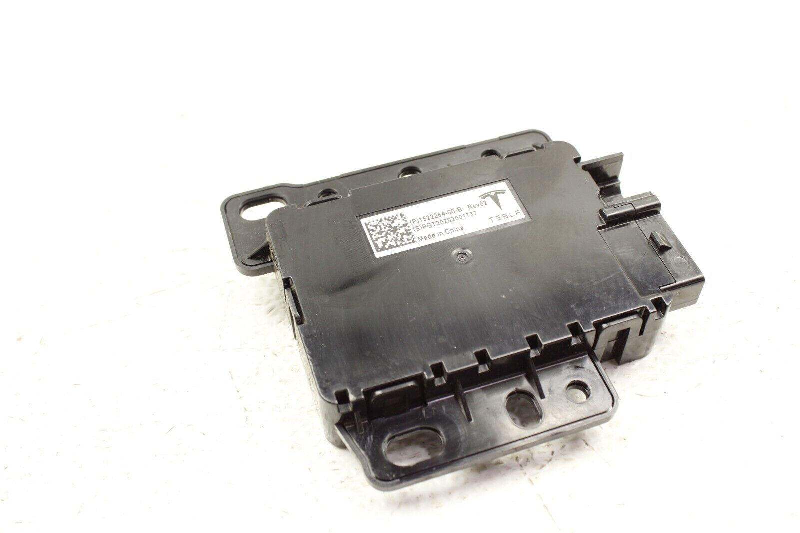 2021 Tesla Model Y Floor Console Interface Port 1522264 00 B Factory OEM 20 24