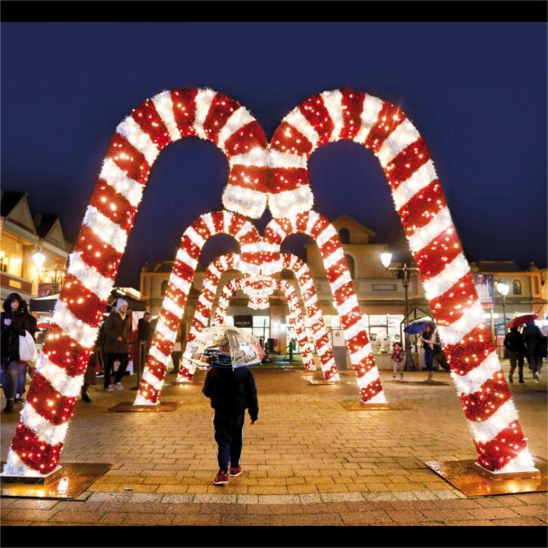 CERTIFIED LIGHTS Giant Pre Lit LED Walk Through Candy Canes Archway