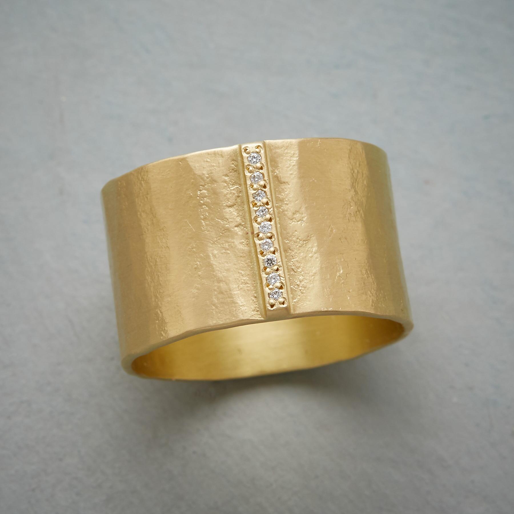 SARAH MCGUIRE Queue Of Diamonds Ring