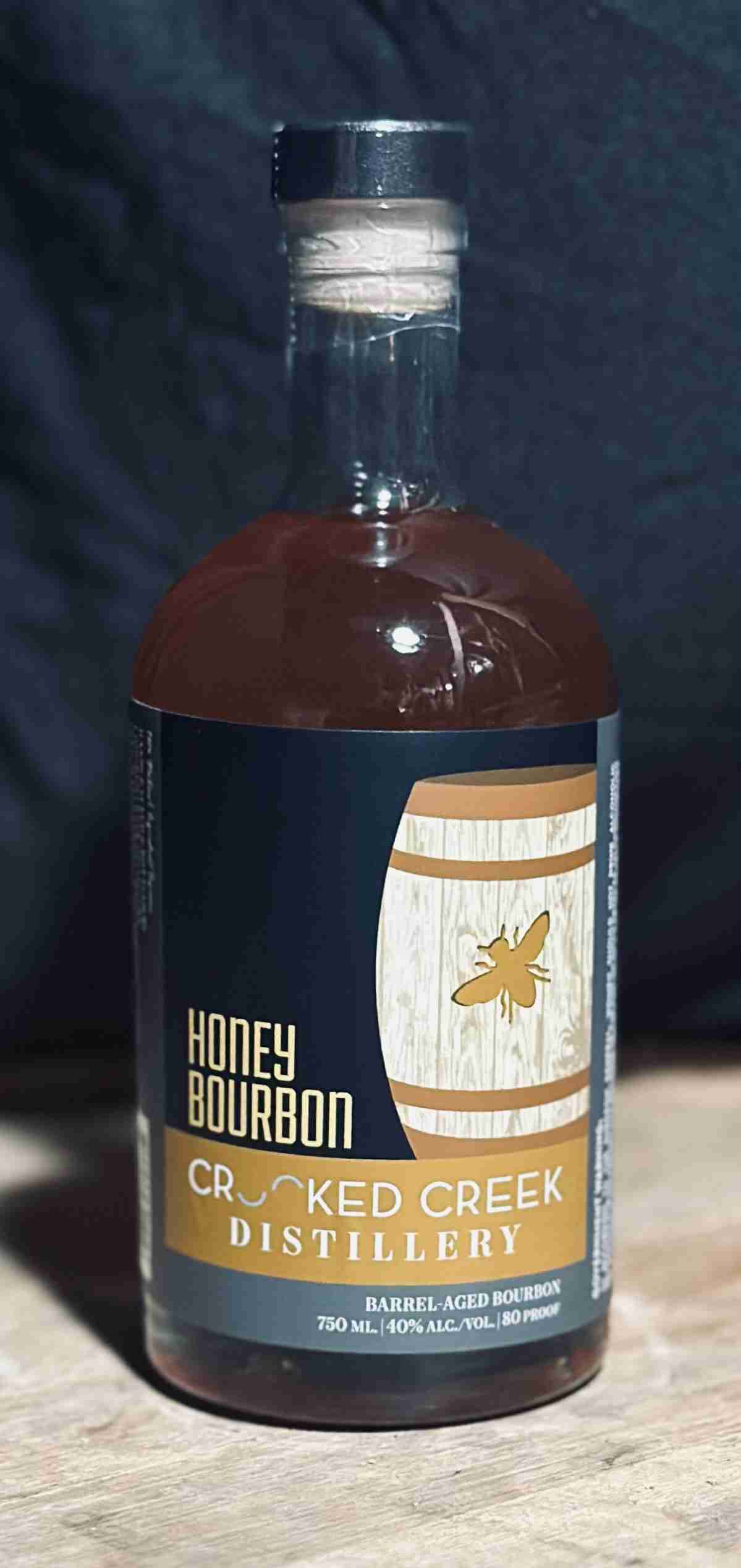 CROOKED CREEK DISTILLERY Crooked Creek Honey Bourbon
