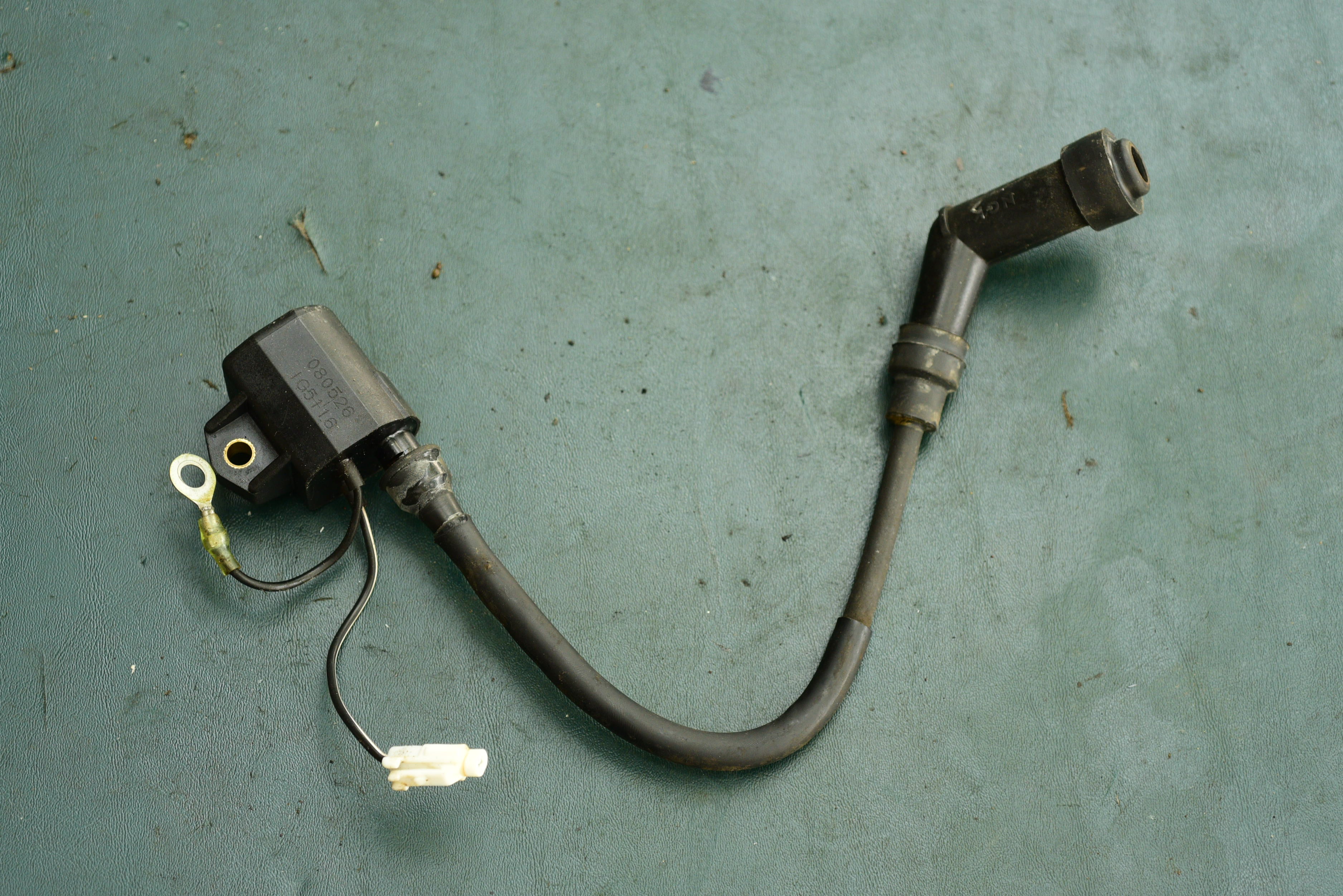 25 hp Tohatsu Nissan 3AC064690 MFS NFS ingtion coil 080526 ig5116, 3AC064690, 3AC069990 resistance PLUG CAP