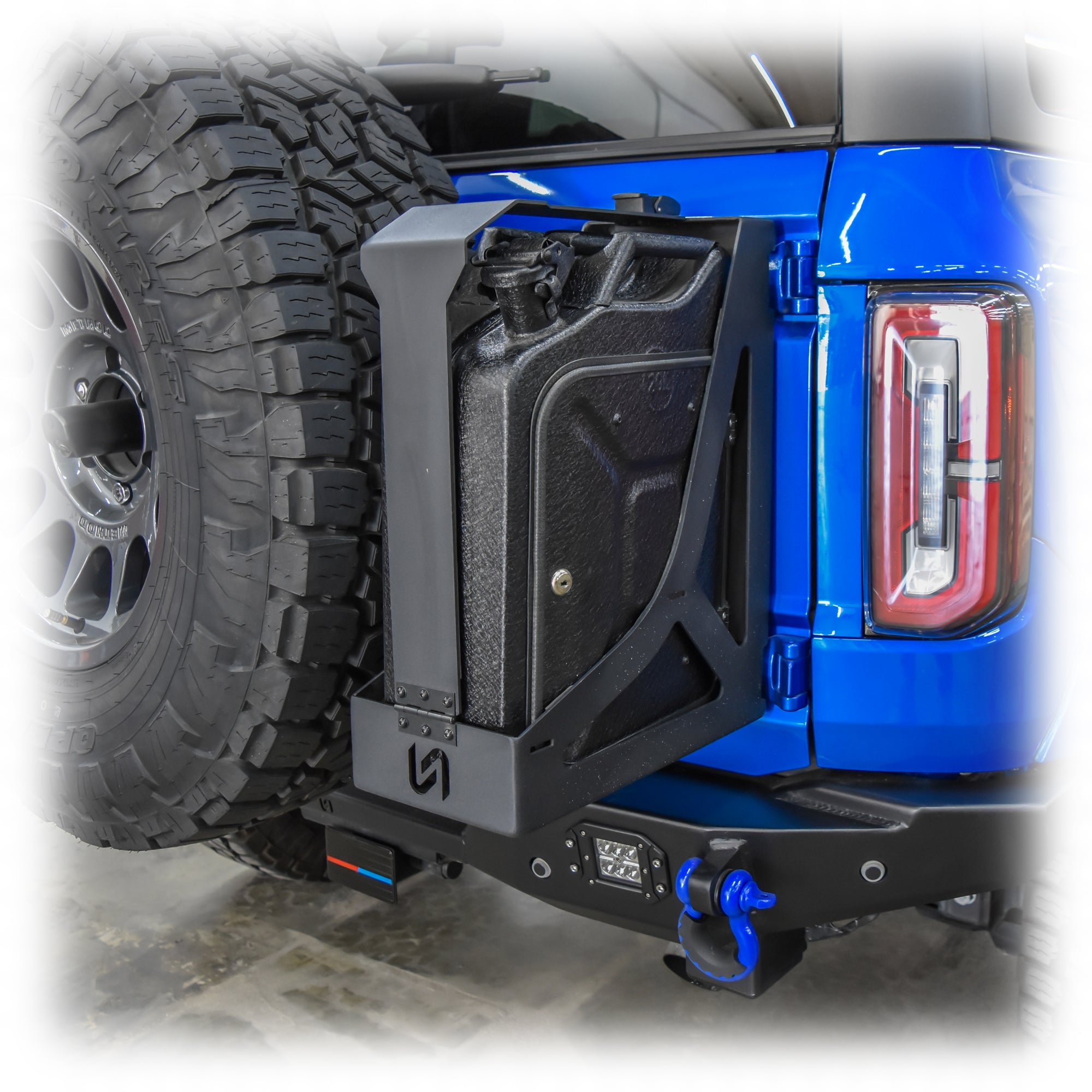 TURN OFFROAD Tailgate Jerry Can Mount