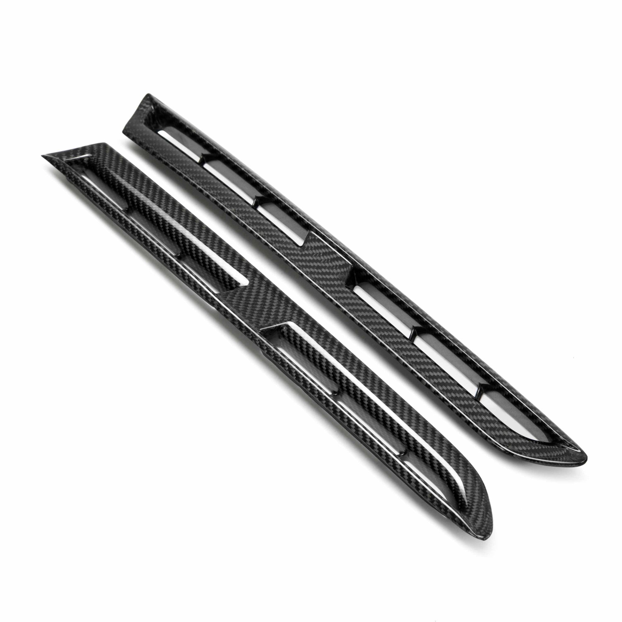 SEIBON CARBON Nissan GT R R35 09 22 Carbon Fiber Front Fender Ducts