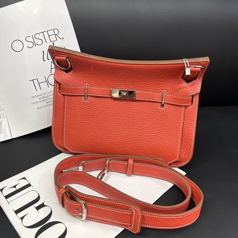 HERMÈS Hermes Jypsiere 28 Rouge Pivoine Clemence Leather Crossbody Bag