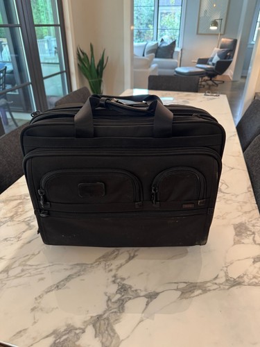 TUMI Alpha Deluxe 2 wheeled Laptop Computer Briefcase Vinyl