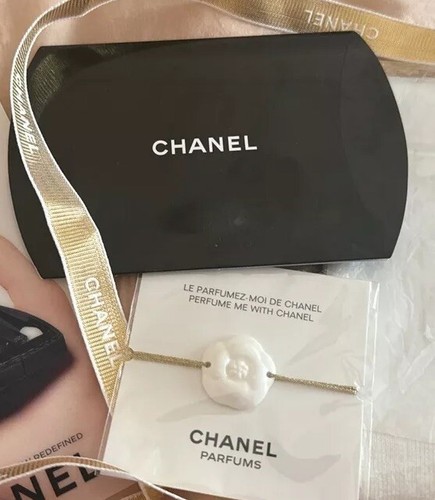 Bracciale Chanel Infusore Bianco Camelia + Scatola Nera + Nastro Chanel’s 1y