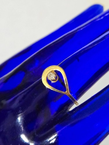 Avon Teardrop Ring Size 5 Adjustable Gold Tone Clear Crystal