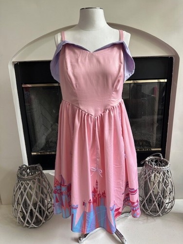 PALACE NWT Disney Resort Dress Shop Pink Fantasyland Dress Castle Her Universe XL Rare!
