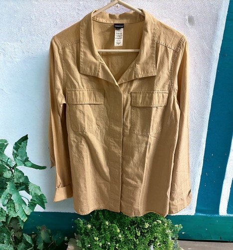 Patagonia Organic Cotton Hiking Shirt Long Sleeve Pockets Womens Size 10 Beige