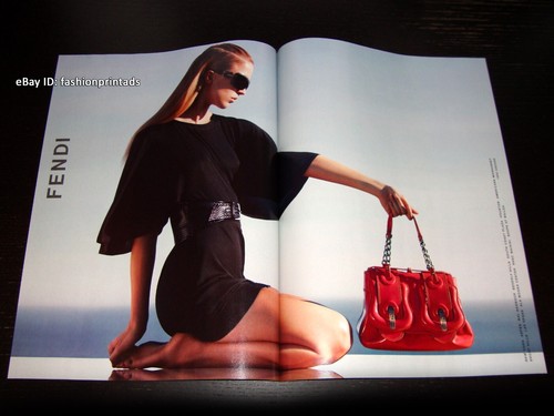 FENDI 2 pagine PRINT AD primavera 2007 RAQUEL ZIMMERMANN Karl Lagerfeld RED B.BAG