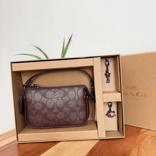 Borsa Coach Nolita 15 nuova con etichetta in scatola in tela firmata