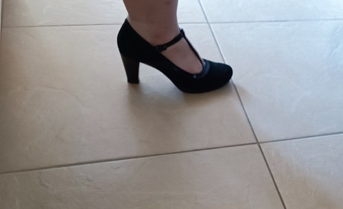 Clarks Chorus Pitch Pumps Size 37