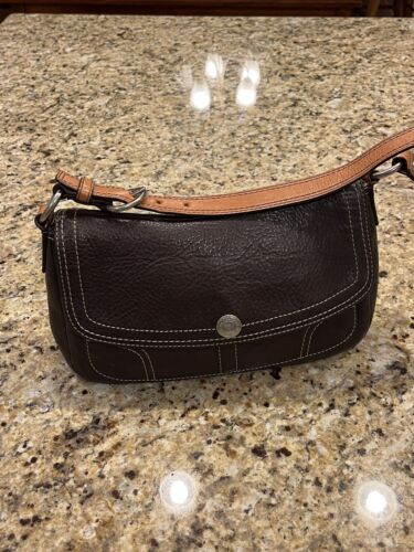 Coach Leather Clutch purse F12338