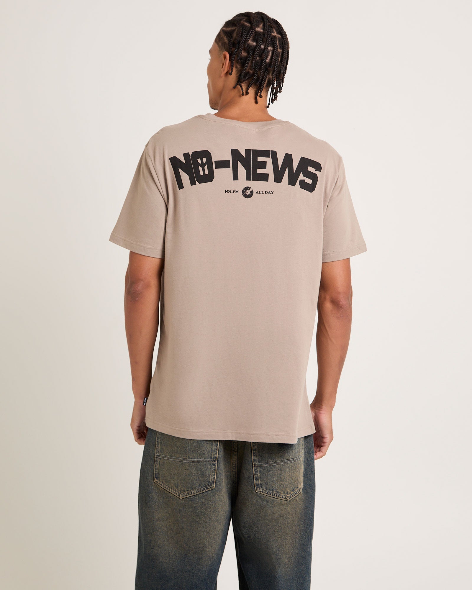 NO NEWS All Day T Shirt