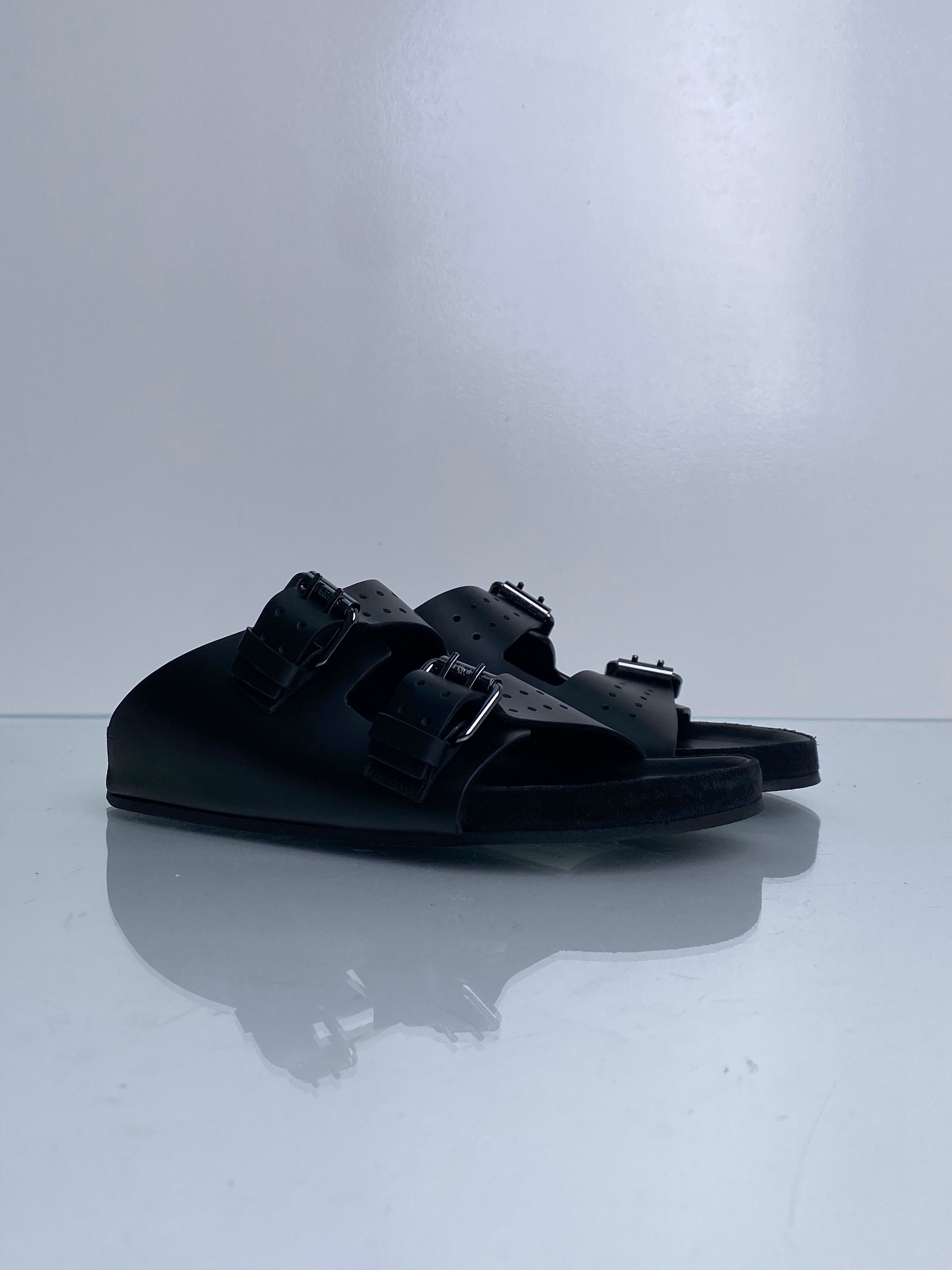 AGORA VINTAGE The Kooples  Black Leather Sandals  36