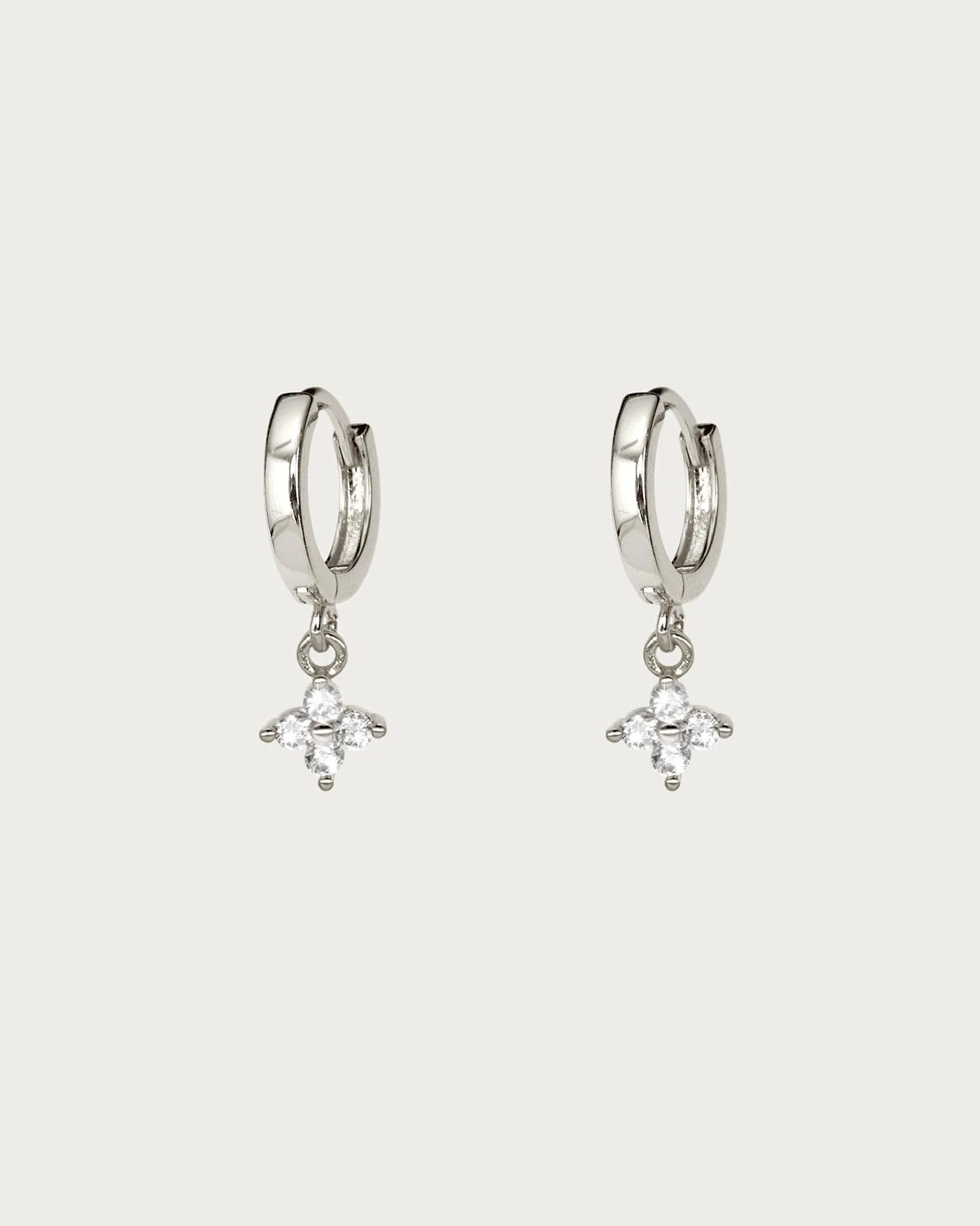 EN ROUTE JEWELRY Clover Mini Hoop Earrings in Silver
