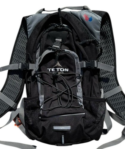 AWAY Teton Sports H2O Lightweight Hiking Backpack W  Rain Cover NO BLADDER
