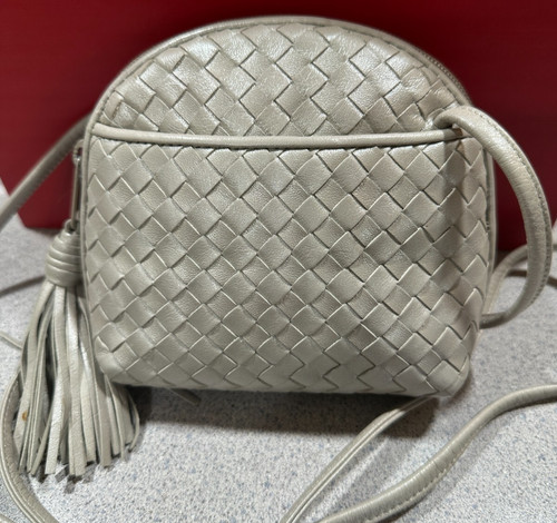 AWAY Aspects by Lisette Woven Leather Crossbody Purse Bag Pearlescent Silver CUTE!