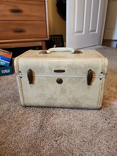 Vintage 1950's Samsonite Makeup Train Case Suitcase Marbled Ivory No Key