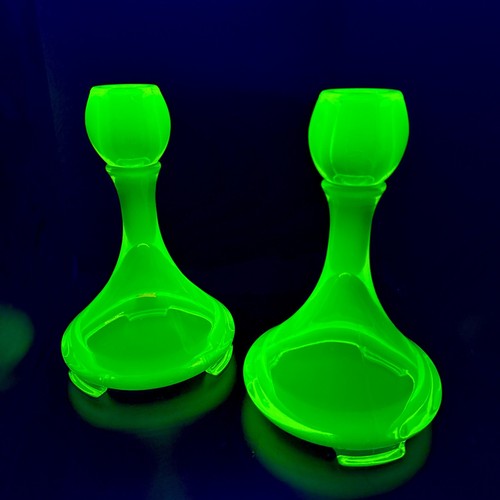 Flawless Vintage Fostoria Saint Alexis Candlestick Vaseline Uranium Glass Pair
