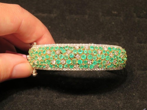 DAVID YURMAN LIQUIDATION!! $42972 18KT 11CT GORGEOUS EMERALD AND DIAMOND CUFF BANGLE BRACELET