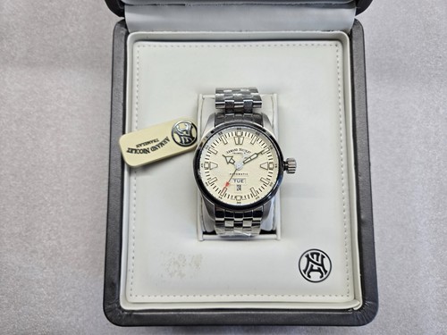 ARMAND NICOLET MO2 AUTOMATIC CREAM DIAL ST. STEEL MEN'S WATCH 9640M IV M9140 NEW