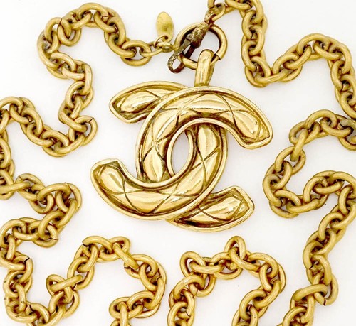 CHANEL JEWELRY CHANEL CC Logo Quilted Matelasse Necklace 32" G Tone w Box Auth U j1096