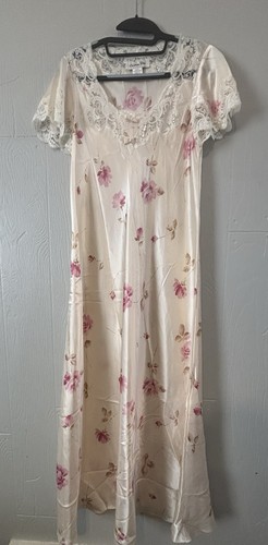 Vintage Christian Dior Women’s Long Nightgown Floral Lace Neckline Medium