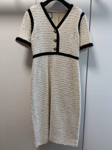Abito GUCCI tweed scollo a V manica corta con bottoni   bianco nero taglia 38   Authen