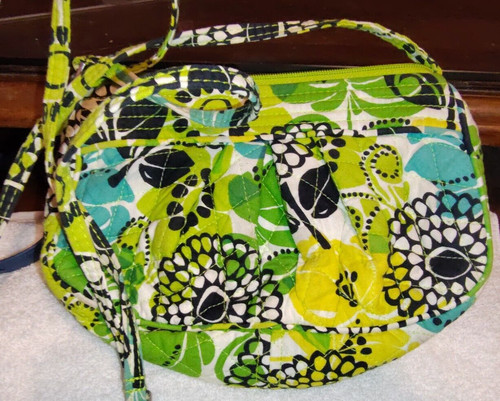 Borsa borsa a tracolla piccola Vera Bradley Frannie in lime fino a 6 5 x 9"