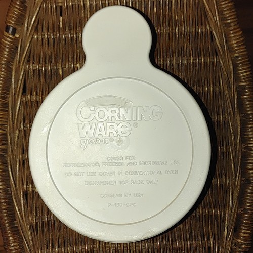 VTG Corning Ware Grab It Bowl P 150 B White Handle Plastic Lid (Melt Mark) READ
