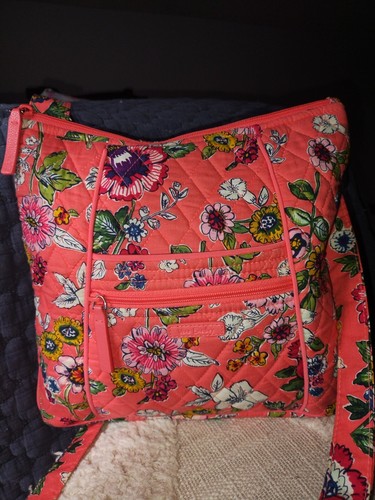 Vera Bradley Crossbody Hipster Retired Bag Purse EUC Coral Floral 2017