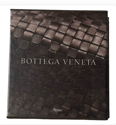 Preowned  Bottega Veneta: When Your Own Initials Are Enough w Slip Cover