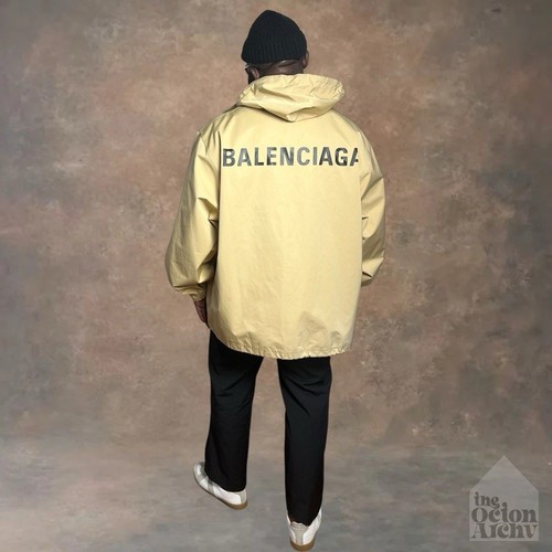 Balenciaga Hooded Printed Shell Jacket Beige TJ08 744439 TOVG2 Size 3 Pre Owned