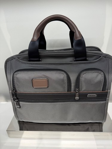 NEW Tumi GEN 4.3   Expandable Organizer Laptop Brief Briefcase   CASTLEROCK GRAY