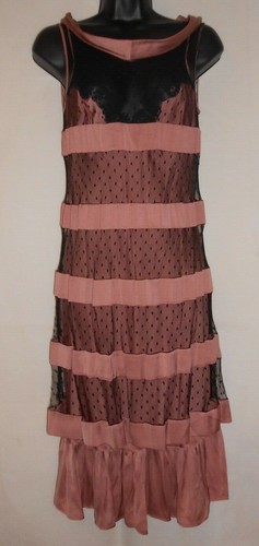 Abito Moschino in seta rosa e pizzo nero con sottoveste in seta UK10