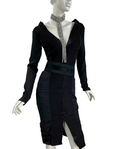 Abito da cocktail Gucci by Tom Ford F W 2004 AD Runway seta nero plissettato 40