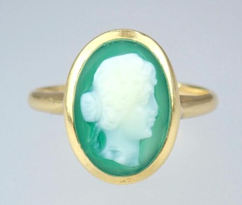 Glowing Antique Art Deco 18K Gold Green Agate Girl Portrait Cameo Ring 1920 8.5