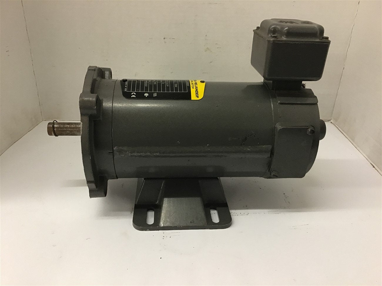 BME BEARINGS AND SURPLUS Baldor CDP3335 .5 HP DC Motor 90 Arm Volts 2500 Rpm 56C Frame