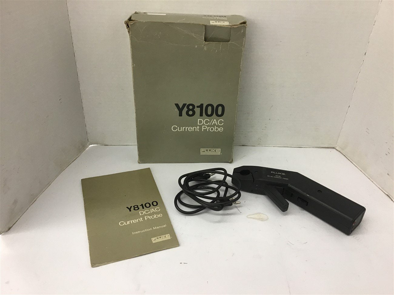 BME BEARINGS AND SURPLUS Fluke Y8100 DC/AC Current Probe